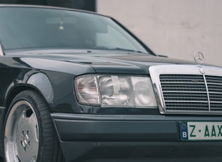 1992 Mercedes-Benz (W124) 260 E 