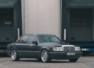 1992 Mercedes-Benz (W124) 260 E 