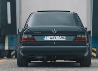 1992 Mercedes-Benz (W124) 260 E 