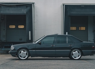 1992 Mercedes-Benz (W124) 260 E 