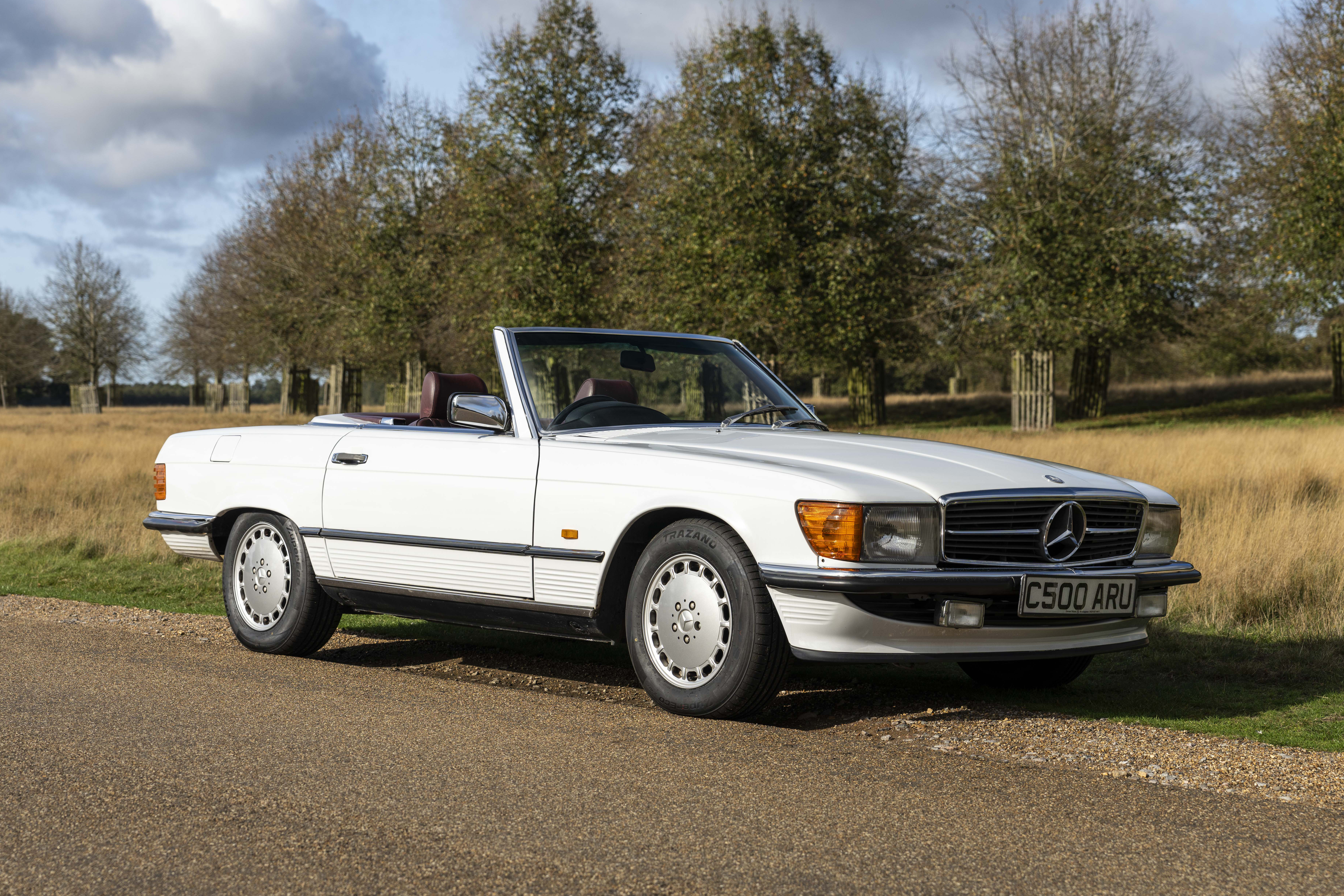 1986 Mercedes-Benz (R107) 300SL for sale by auction in East 