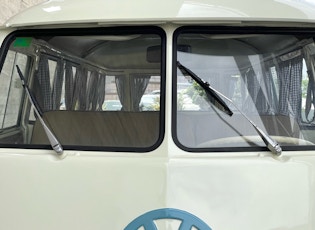 1975 Volkswagen Type 2 (T1) 15-Window Splitscreen Campervan