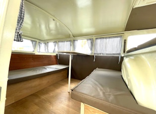 1975 Volkswagen Type 2 (T1) 15-Window Splitscreen Campervan