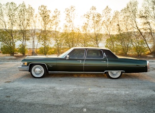 1975 Cadillac Fleetwood Sixty Special Brougham 