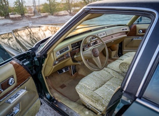 1975 Cadillac Fleetwood Sixty Special Brougham 