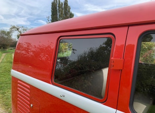 1960 Volkswagen Type 2 (T1) Splitscreen Kombi - 13,551 Km 