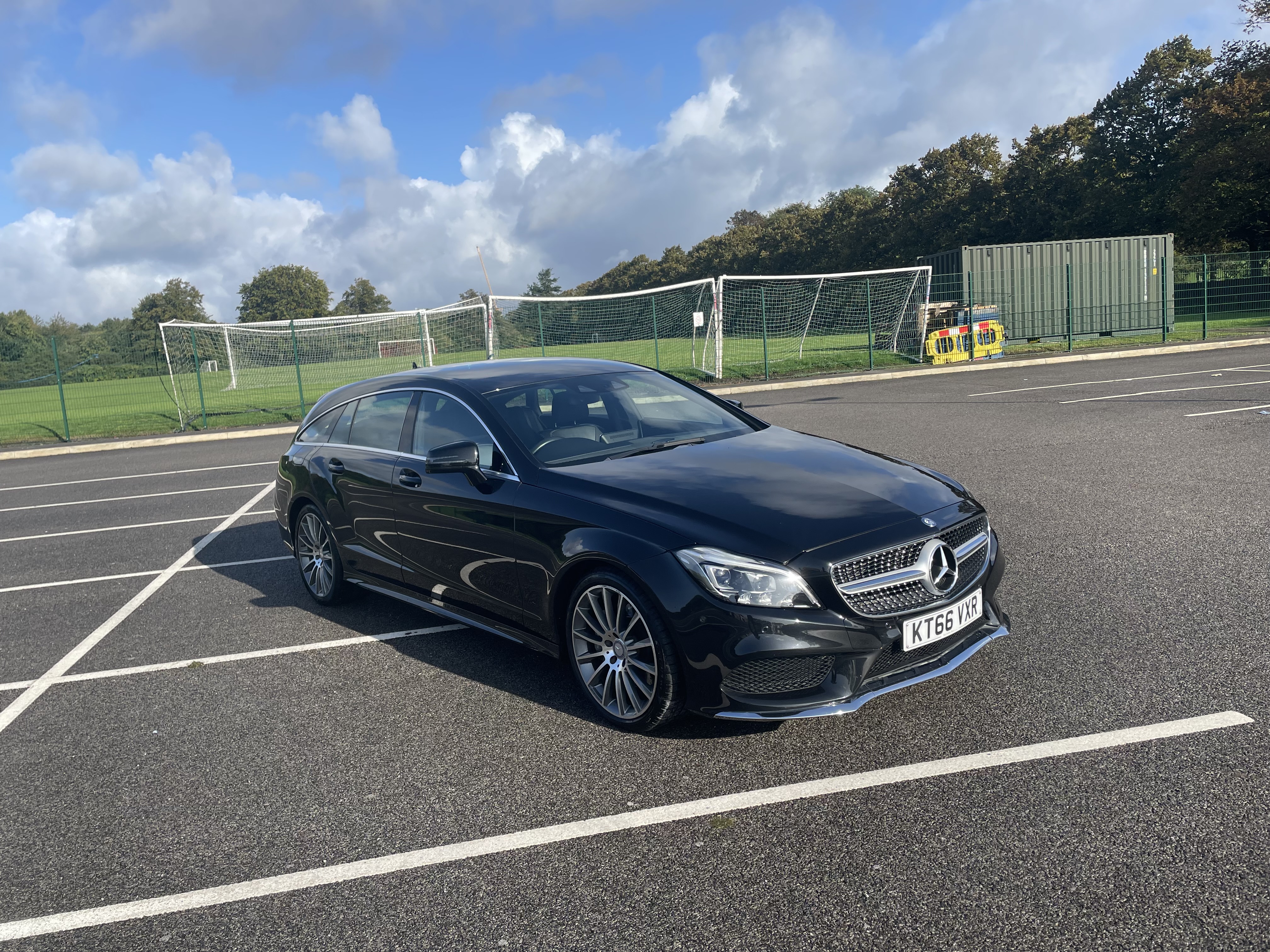 1UPJ-89754050]ベンツ CLS350 C218(218359)ブレーキマスターシリンダー