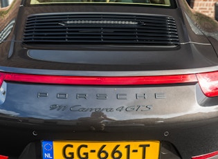 2015 Porsche 911 (991) Carrera 4 GTS