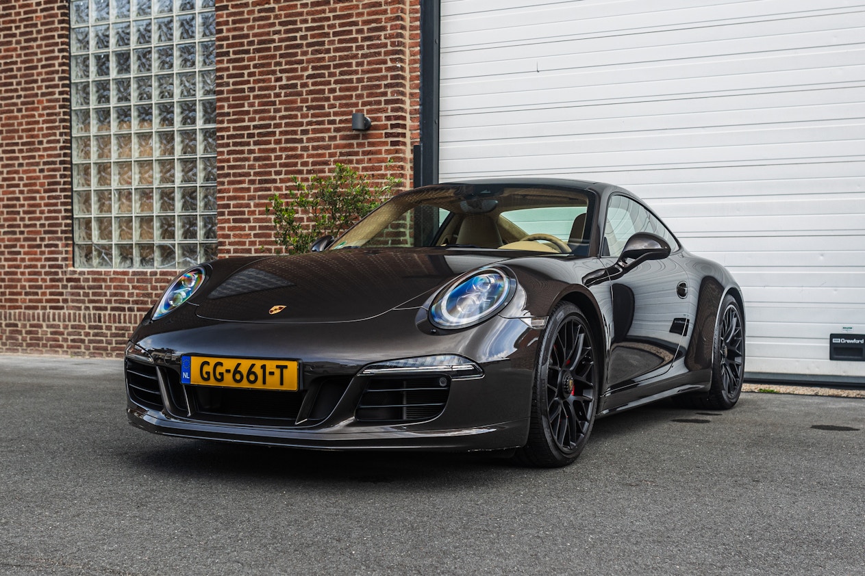 2015 Porsche 911 (991) Carrera 4 GTS