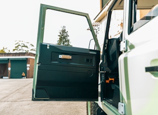 2016 Land Rover Defender 110 Heritage - LHD