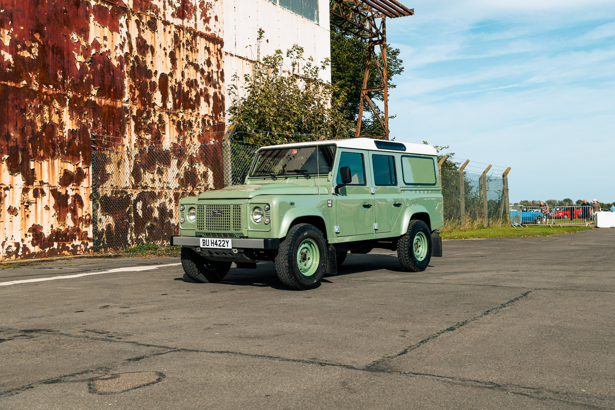 2016 Land Rover Defender 110 Heritage - LHD for sale by auction in  Gloucestershire , Cheltenham, United Kingdom, image size:1263x842