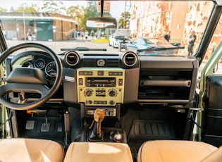 2016 Land Rover Defender 110 Heritage - LHD