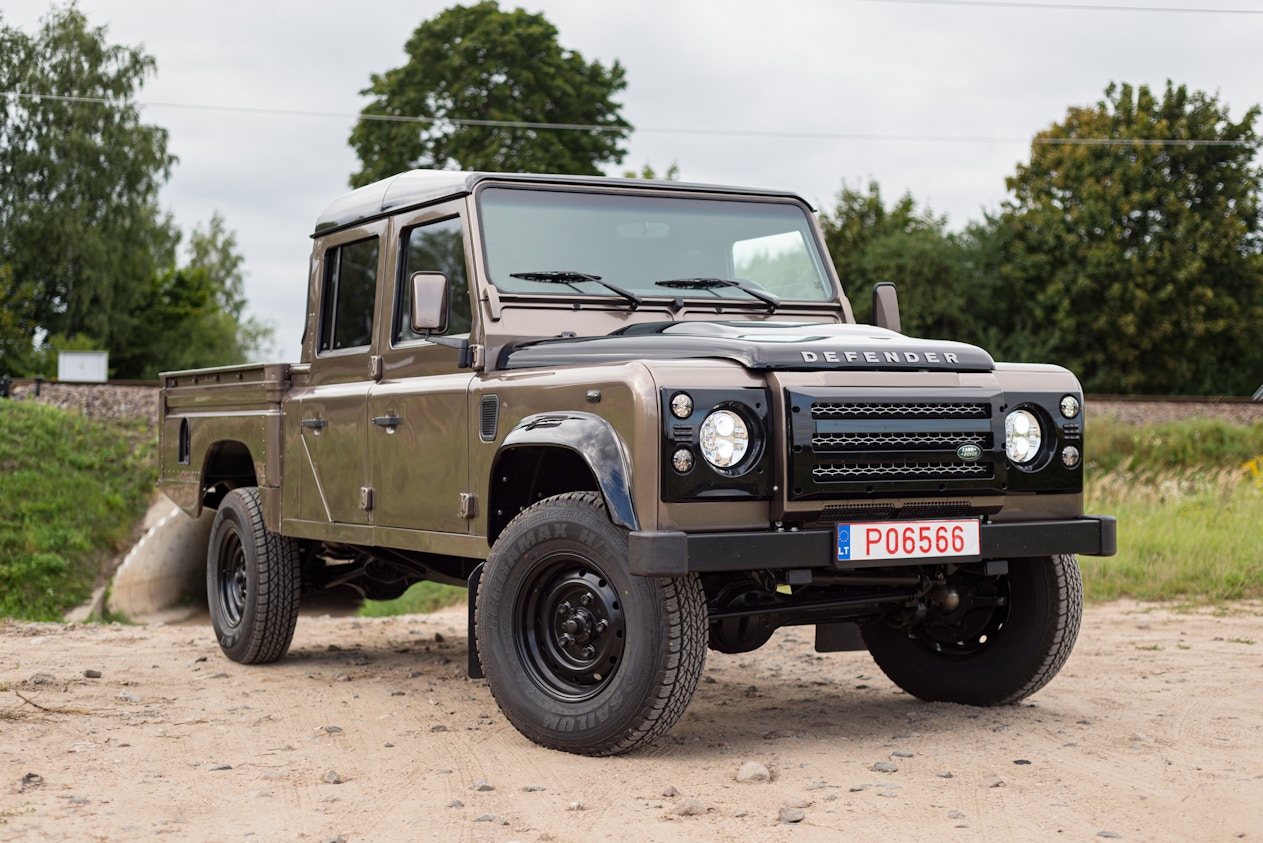 2009 Land Rover Defender 130 Double Cab Pick Up