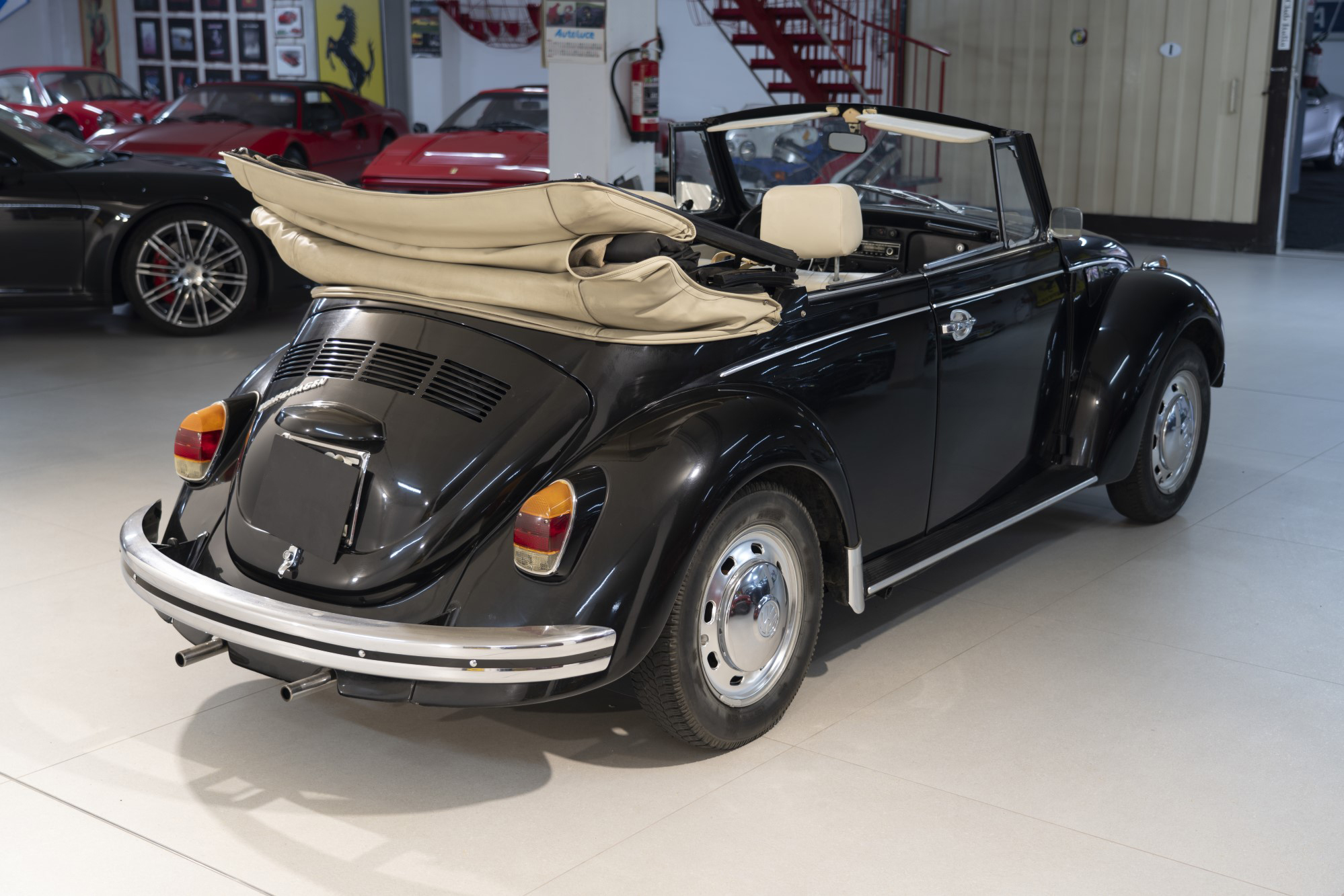 1971 Volkswagen Beetle Karmann Cabriolet for sale by auction in