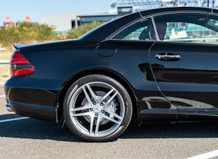 2011 Mercedes-Benz (R230) SL63 AMG