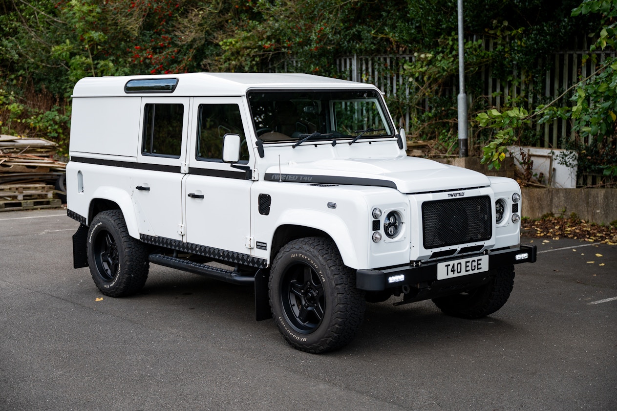 2016 Land Rover Defender 110 XS Utility 'Twisted T40' - 38,189 Miles