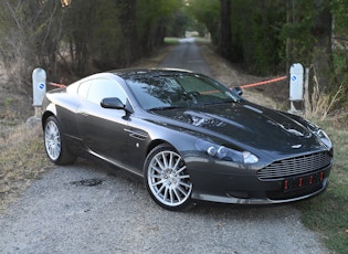 2007 Aston Martin DB9 - Manual - 18,000 KM