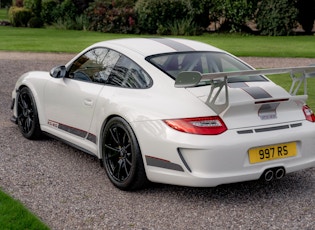 2011 Porsche 911 (997.2) GT3 RS 4.0 - 392 Miles