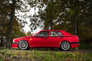 1988 Alfa Romeo 75 - Track Car