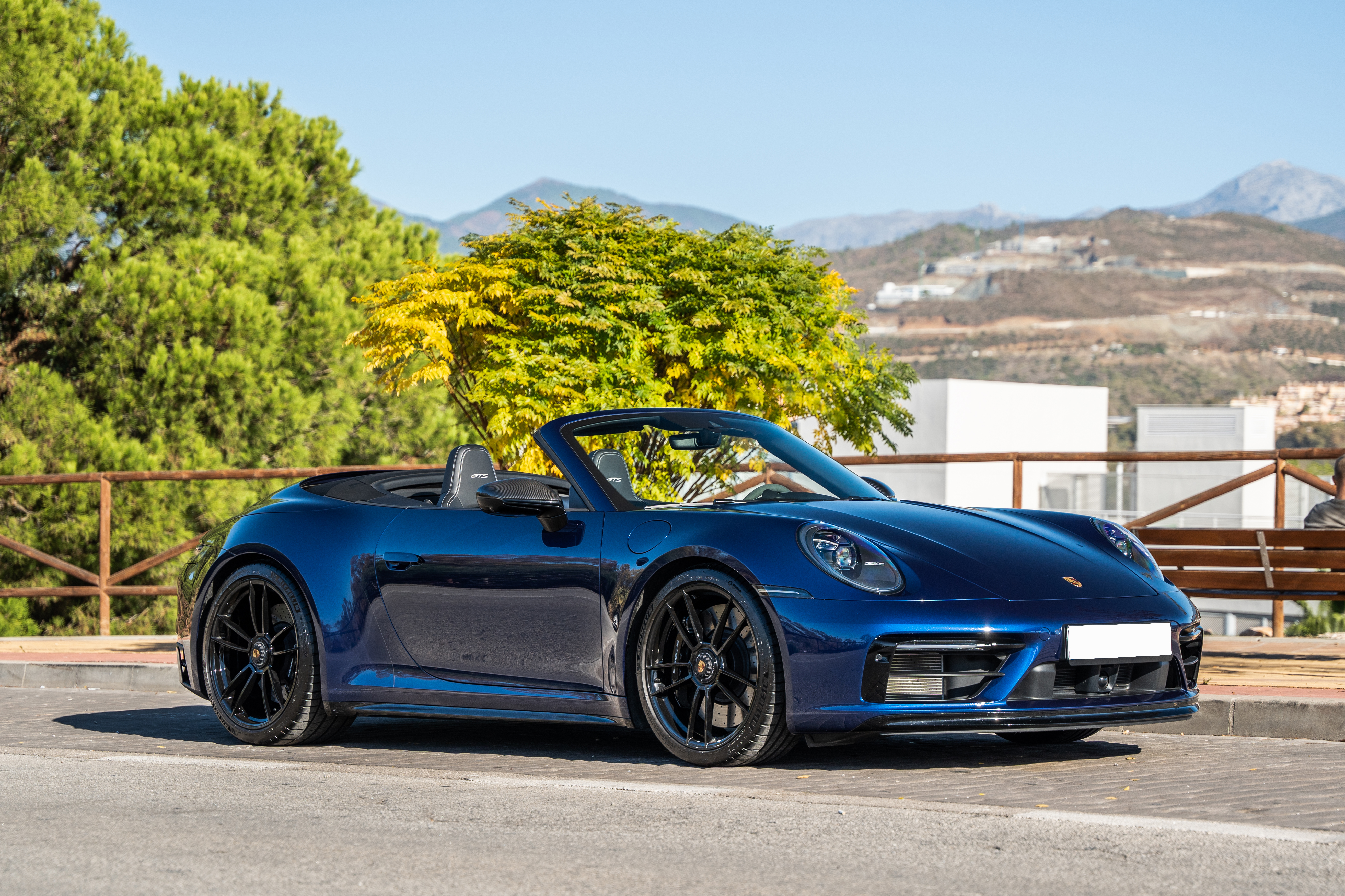 2023 Porsche 911 (992) Carrera GTS Cabriolet – 377 km – VAT