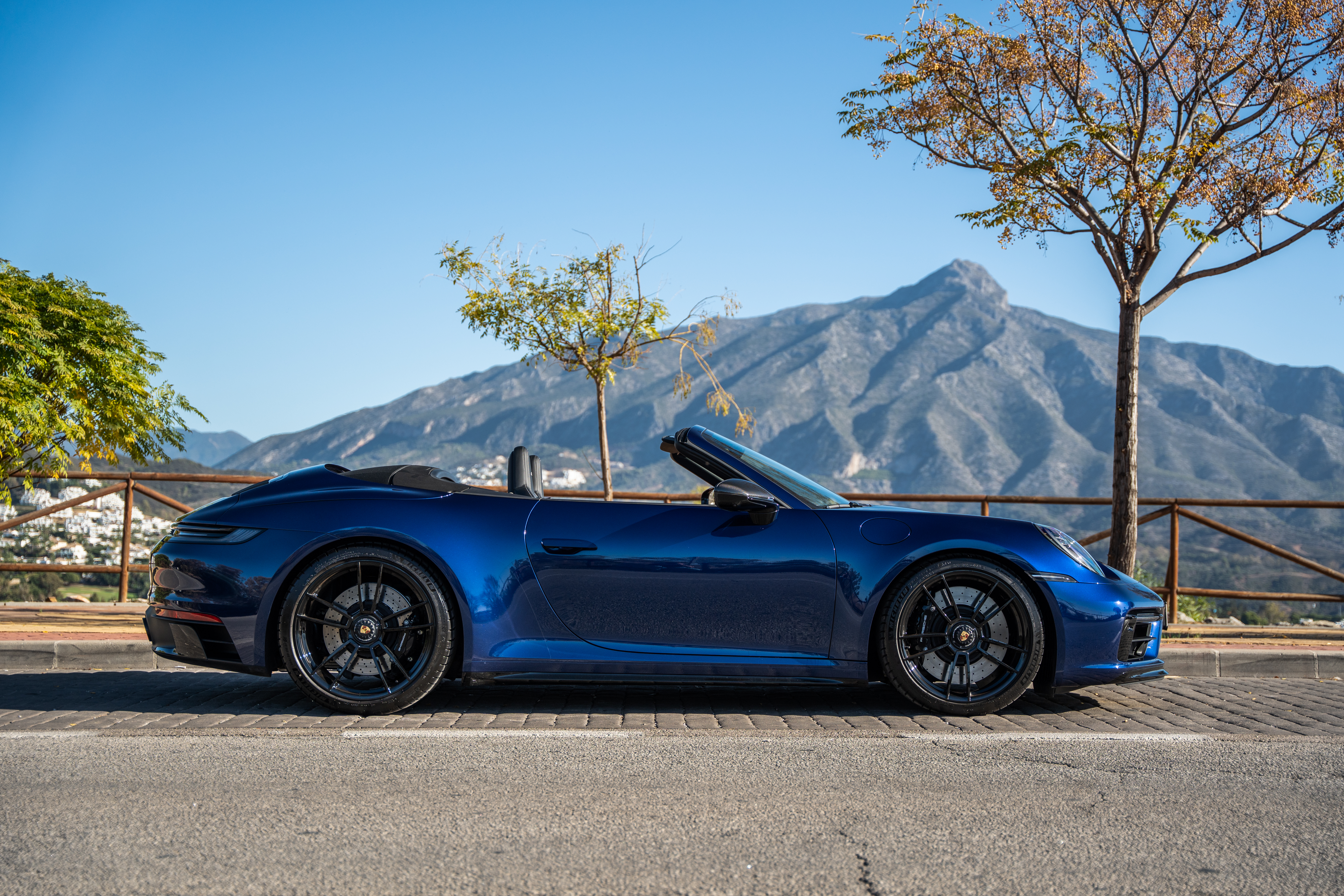 2023 Porsche 911 (992) Carrera GTS Cabriolet – 377 km – VAT Q for