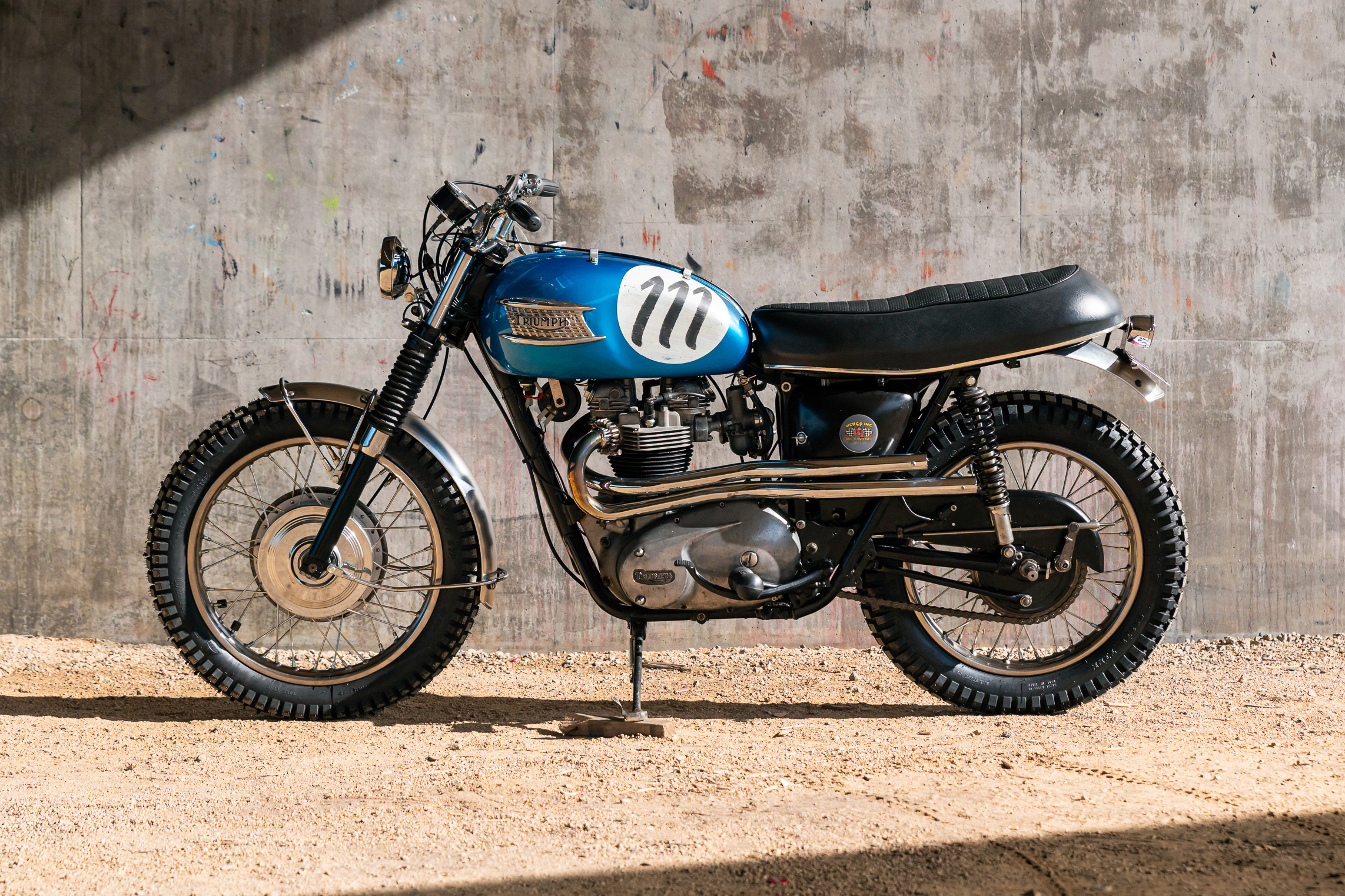 Triumph tr6 650 on sale trophy for sale