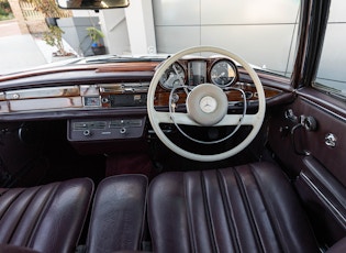 1967 Mercedes-Benz (W111) 250 SE