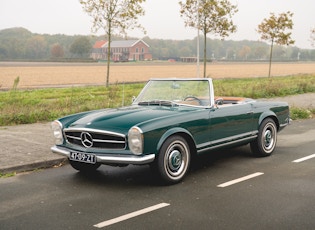 1966 Mercedes-Benz 230 SL Pagoda