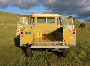 1974 Land Rover Series III 109"