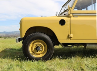 1974 Land Rover Series III 109"