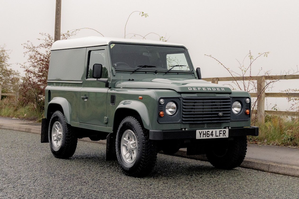 2014 Land Rover Defender 90 Hard Top - 13,259 Miles - VAT Q