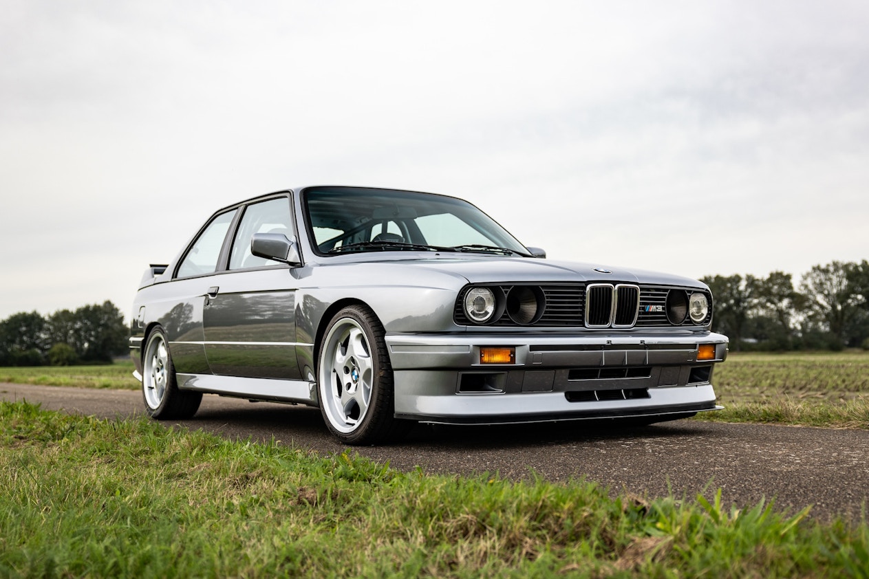 1986 BMW (E30) M3 - S62 V8 Conversion Track Car