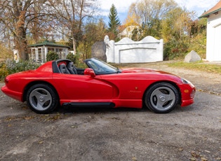 1994 Dodge Viper RT/10 Roadster - 9,380 Km