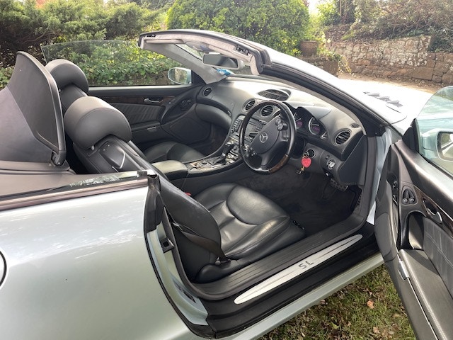 2004 Mercedes-Benz (R230) SL600 for sale by classified listing