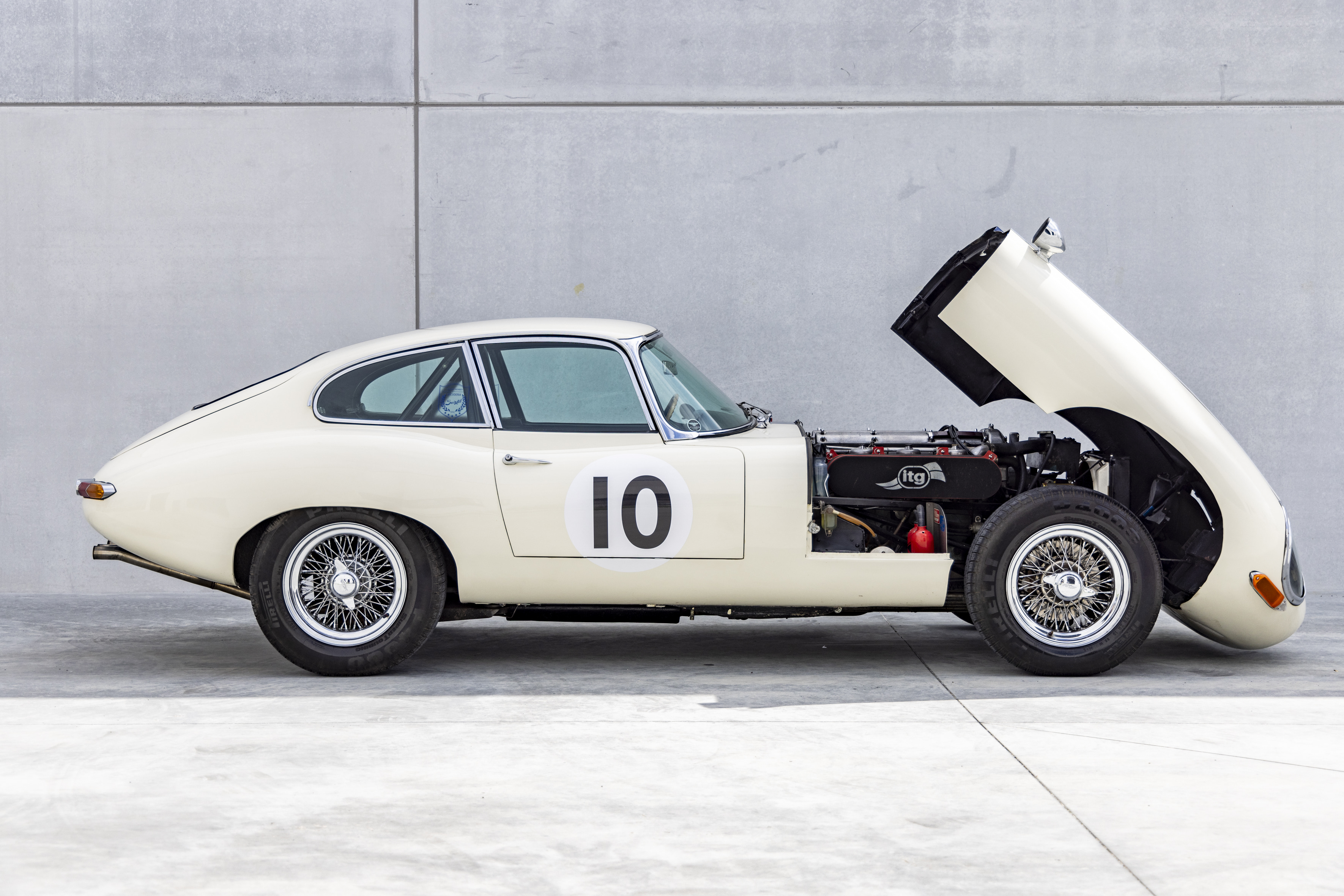 【SPARK】Jaguar E n°16 LM 1963 #S56 SPARK】Jaguar E n°16 LM 1963 #S56 Diecast model cars Jaguar