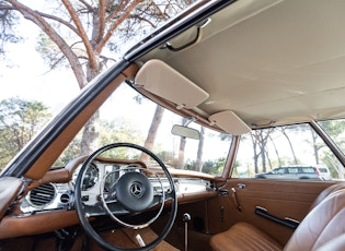 1969 Mercedes-Benz 280 SL Pagoda