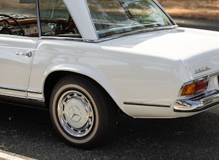 1969 Mercedes-Benz 280 SL Pagoda