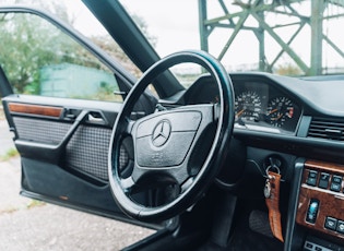 1991 Mercedes-Benz (W124) 500E