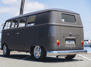 1962 Volkswagen Type 2 (T1) 11-Window Splitscreen Kombi