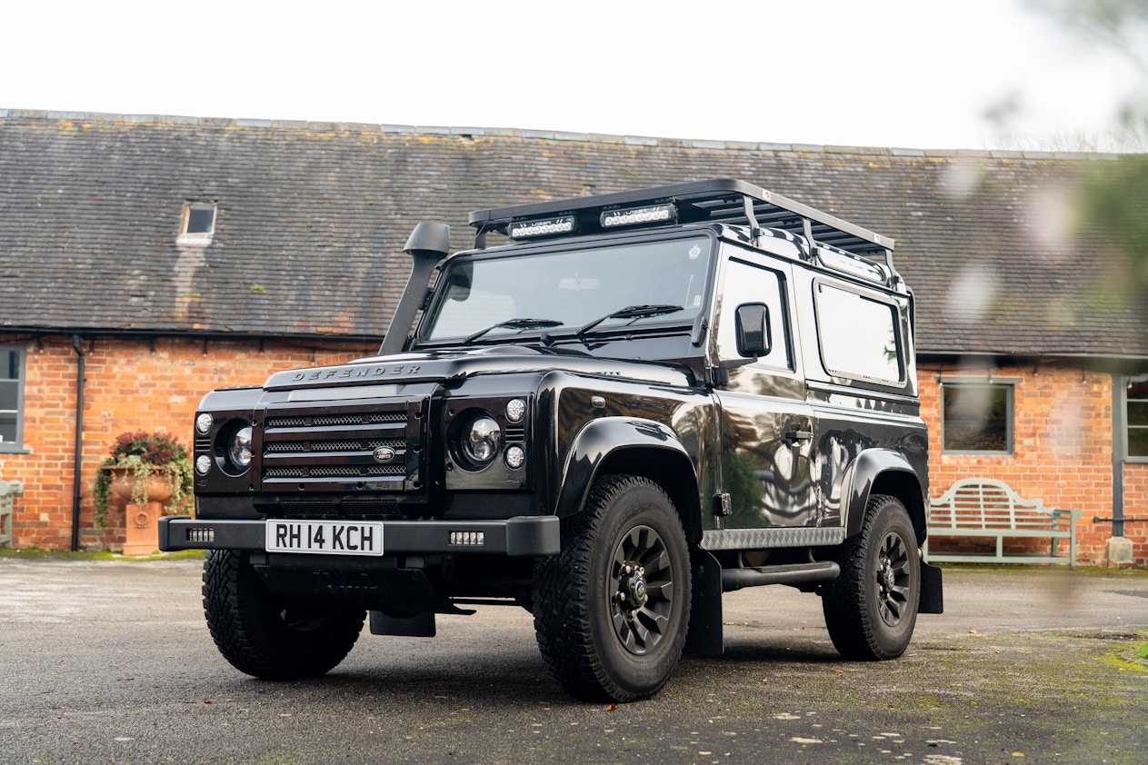 2014 Land Rover Defender 90 XS Station Wagon 