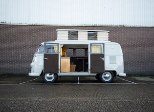 1966 Volkswagen Type 2 (T1) Splitscreen Devon Torvette Spaceway Campervan