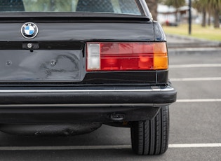 1985 BMW (E30) 323I - John Player Special