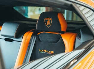 2021 Lamborghini Urus Pearl Capsule