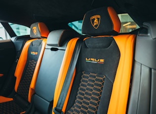 2021 Lamborghini Urus Pearl Capsule