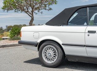 1990 BMW (E30) 325i Convertible - Manual
