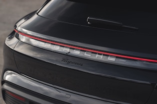 2023 Porsche Taycan Sport Turismo - Performance Battery Plus - 19 Miles