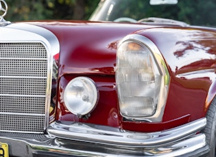 1961 Mercedes-Benz (W111) 220 SEB Cabriolet