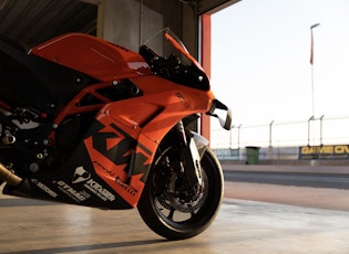 2022 KTM RC 8C