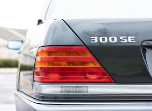 1991 Mercedes-Benz (W140) 300 SE