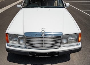 1990 Mercedes-Benz (W124) 300 TE